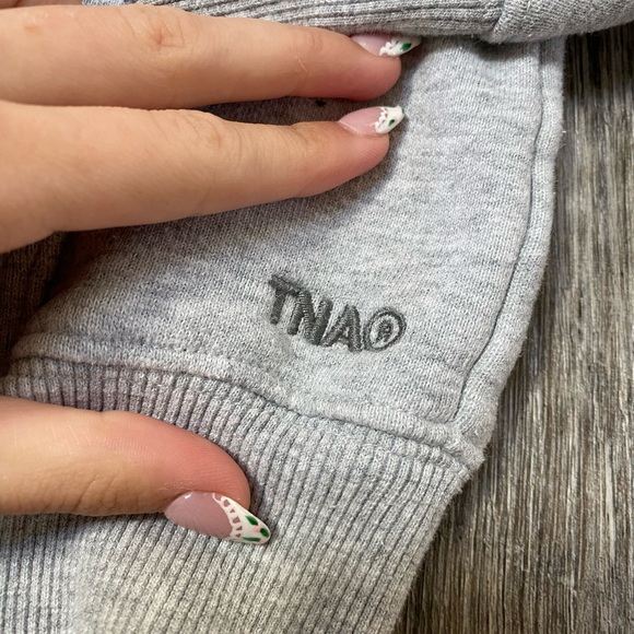 TNA perfect fit zip up - Picture 3 of 4